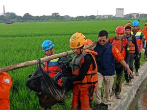 BPBD Subang Berhasil Menemukan Jasad Pria yang Hanyut di Kali Cilamaya
