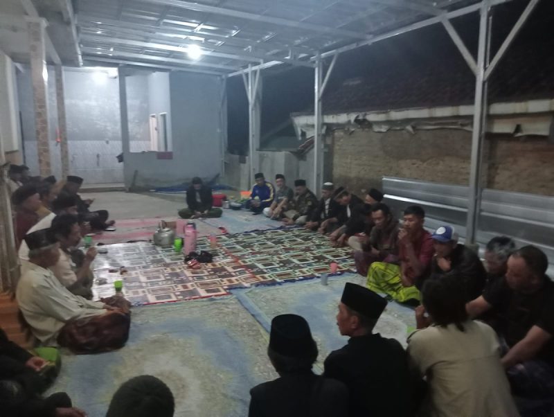 Tandai Berakhirnya Proyek Pembangunan Mesjid, Warga Nagrak, Kab.Bandung Gelar Tsyakur